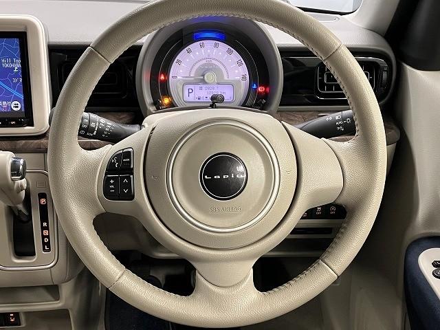 アルトラパン モード　ＥＴＣ　全周囲カメラ　ナビ　ＴＶ　クリアランスソナー　レーンアシスト　衝突被害軽減システム　オートライト　ＨＩＤ　スマートキー　アイドリングストップ　電動格納ミラー　ベンチシート　ＣＶＴ（3枚目）