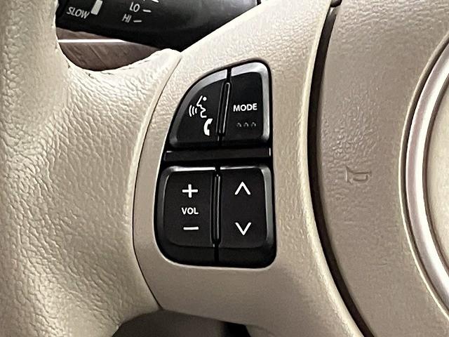 アルトラパン モード　ＥＴＣ　全周囲カメラ　ナビ　ＴＶ　クリアランスソナー　レーンアシスト　衝突被害軽減システム　オートライト　ＨＩＤ　スマートキー　アイドリングストップ　電動格納ミラー　ベンチシート　ＣＶＴ（23枚目）