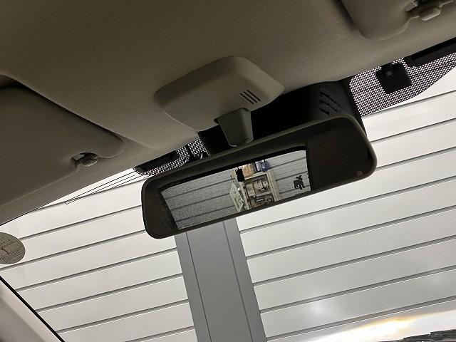 アルトラパン モード　ＥＴＣ　全周囲カメラ　ナビ　ＴＶ　クリアランスソナー　レーンアシスト　衝突被害軽減システム　オートライト　ＨＩＤ　スマートキー　アイドリングストップ　電動格納ミラー　ベンチシート　ＣＶＴ（53枚目）