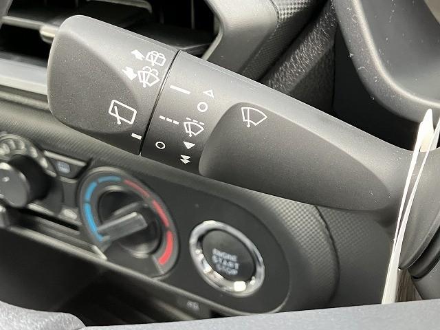 ライズ Ｘ　登録済未使用車　クリアランスソナー　衝突被害軽減システム　オートライト　ＬＥＤヘッドランプ　スマートキー　アイドリングストップ　電動格納ミラー　ＣＶＴ　盗難防止システム　衝突安全ボディ　ＡＢＳ　ＥＳＣ（6枚目）