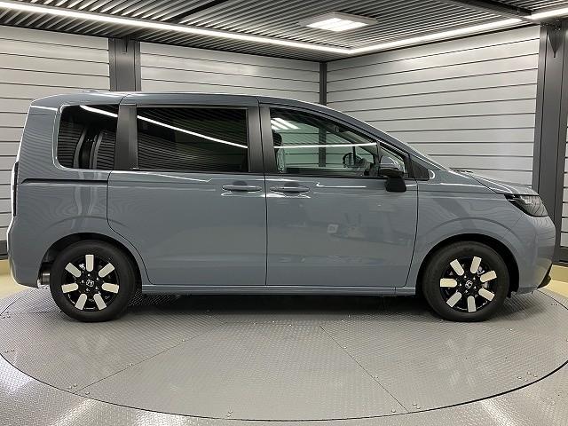 フリード エアー　ＥＸ　登録済未使用車　クリアランスソナー　オートクルーズコントロール　レーンアシスト　衝突被害軽減システム　両側電動スライドドア　オートライト　ＬＥＤヘッドランプ　スマートキー　電動格納ミラー　シートヒータ（15枚目）