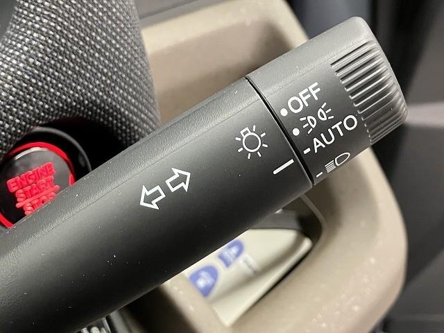 フリード エアー　ＥＸ　登録済未使用車　クリアランスソナー　オートクルーズコントロール　レーンアシスト　衝突被害軽減システム　両側電動スライドドア　オートライト　ＬＥＤヘッドランプ　スマートキー　電動格納ミラー　シートヒータ（47枚目）