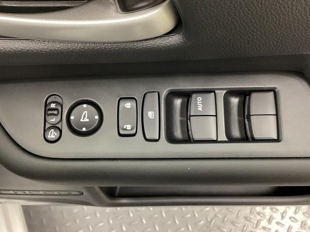 フリード エアー　ＥＸ　クリアランスソナー　オートクルーズコントロール　レーンアシスト　衝突被害軽減システム　両側電動スライドドア　オートライト　ＬＥＤヘッドランプ　スマートキー　電動格納ミラー　シートヒーター　３列シート（6枚目）