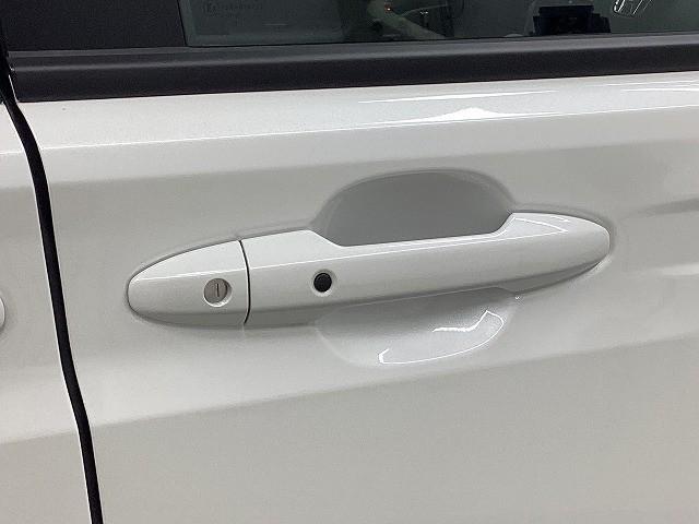 フリード エアー　ＥＸ　クリアランスソナー　オートクルーズコントロール　レーンアシスト　衝突被害軽減システム　両側電動スライドドア　オートライト　ＬＥＤヘッドランプ　スマートキー　電動格納ミラー　シートヒーター　３列シート（35枚目）