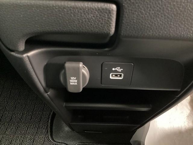 フリード エアー　ＥＸ　クリアランスソナー　オートクルーズコントロール　レーンアシスト　衝突被害軽減システム　両側電動スライドドア　オートライト　ＬＥＤヘッドランプ　スマートキー　電動格納ミラー　シートヒーター　３列シート（43枚目）