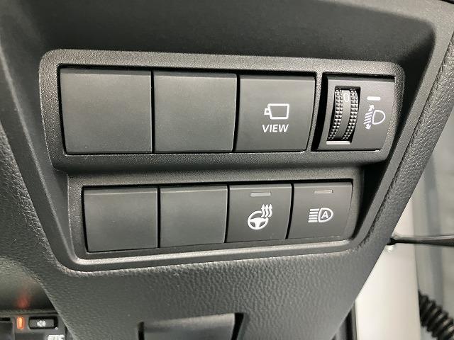 ヤリスクロス ハイブリッドＺ　登録済未使用車　クリアランスソナー　オートクルーズコントロール　レーンアシスト　衝突被害軽減システム　ナビ　オートマチックハイビーム　ＬＥＤヘッドランプ　アルミホイール　電動格納ミラー　シートヒーター（9枚目）