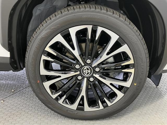 ヤリスクロス ハイブリッドＺ　登録済未使用車　クリアランスソナー　オートクルーズコントロール　レーンアシスト　衝突被害軽減システム　ナビ　オートマチックハイビーム　ＬＥＤヘッドランプ　アルミホイール　電動格納ミラー　シートヒーター（20枚目）