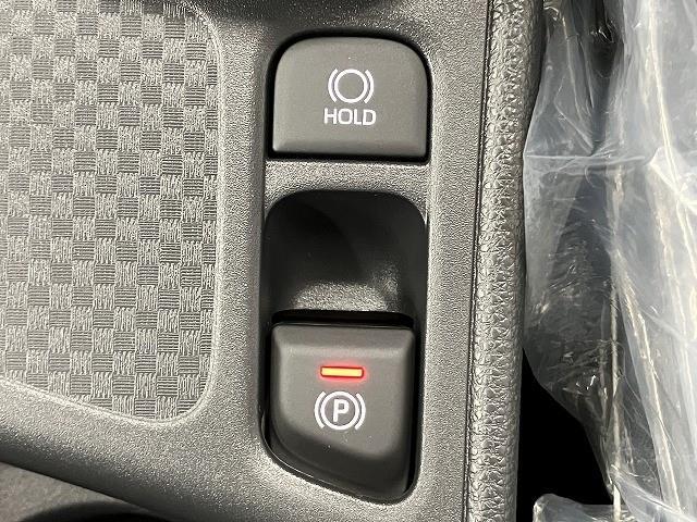 ヤリスクロス ハイブリッドＺ　登録済未使用車　クリアランスソナー　オートクルーズコントロール　レーンアシスト　衝突被害軽減システム　ナビ　オートマチックハイビーム　ＬＥＤヘッドランプ　アルミホイール　電動格納ミラー　シートヒーター（42枚目）