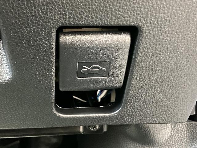 ヤリスクロス ハイブリッドＺ　登録済未使用車　クリアランスソナー　オートクルーズコントロール　レーンアシスト　衝突被害軽減システム　ナビ　オートマチックハイビーム　ＬＥＤヘッドランプ　アルミホイール　電動格納ミラー　シートヒーター（43枚目）