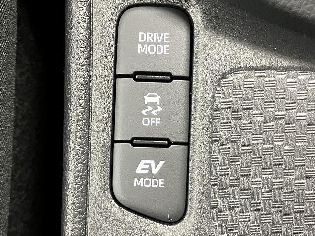 ヤリスクロス ハイブリッドＺ　登録済未使用車　クリアランスソナー　オートクルーズコントロール　レーンアシスト　衝突被害軽減システム　ナビ　オートマチックハイビーム　ＬＥＤヘッドランプ　アルミホイール　電動格納ミラー　シートヒーター（46枚目）