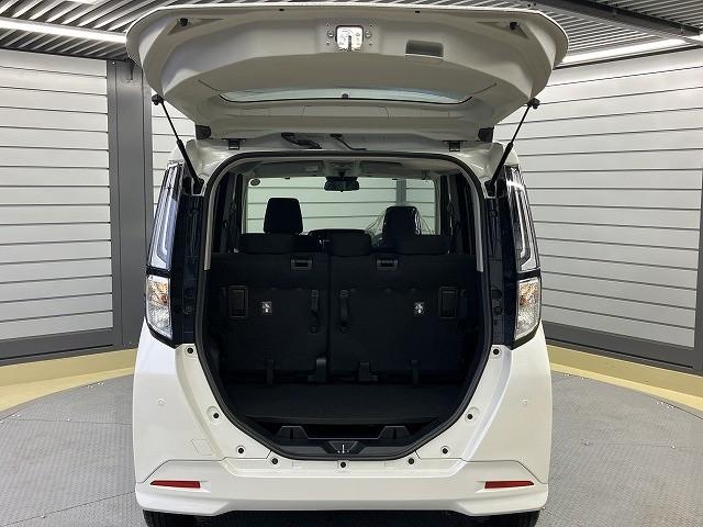 ルーミー カスタムＧ　登録済未使用車　バックカメラ　ＴＶ　両側電動スライドドア　クリアランスソナー　オートクルーズコントロール　衝突被害軽減システム　アルミホイール　オートライト　ＬＥＤヘッドランプ　スマートキー（19枚目）