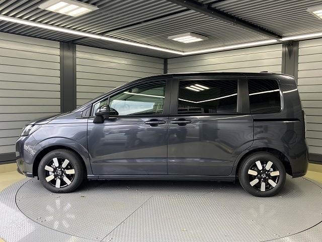 フリード エアー　ＥＸ　登録済未使用車　クリアランスソナー　オートクルーズコントロール　衝突被害軽減システム　両側電動スライドドア　オートライト　ＬＥＤヘッドランプ　スマートキー　電動格納ミラー　シートヒーター（18枚目）