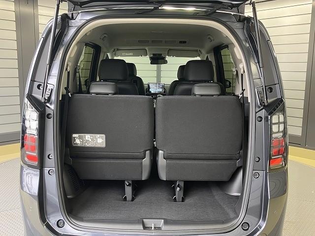 フリード エアー　ＥＸ　登録済未使用車　クリアランスソナー　オートクルーズコントロール　衝突被害軽減システム　両側電動スライドドア　オートライト　ＬＥＤヘッドランプ　スマートキー　電動格納ミラー　シートヒーター（22枚目）