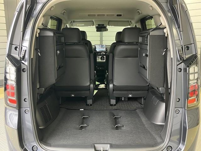 フリード エアー　ＥＸ　登録済未使用車　クリアランスソナー　オートクルーズコントロール　衝突被害軽減システム　両側電動スライドドア　オートライト　ＬＥＤヘッドランプ　スマートキー　電動格納ミラー　シートヒーター（23枚目）