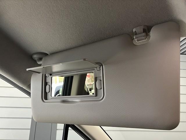 フリード エアー　ＥＸ　登録済未使用車　クリアランスソナー　オートクルーズコントロール　衝突被害軽減システム　両側電動スライドドア　オートライト　ＬＥＤヘッドランプ　スマートキー　電動格納ミラー　シートヒーター（48枚目）