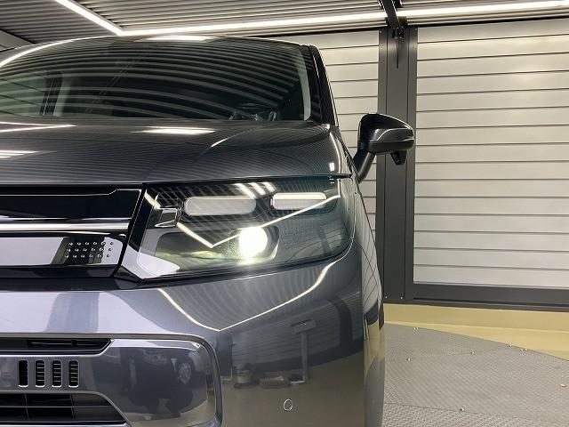 フリード エアー　ＥＸ　登録済未使用車　クリアランスソナー　オートクルーズコントロール　衝突被害軽減システム　両側電動スライドドア　オートライト　ＬＥＤヘッドランプ　スマートキー　電動格納ミラー　シートヒーター（51枚目）