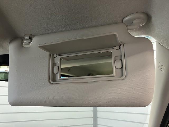 フリード エアー　ＥＸ　登録済未使用車　クリアランスソナー　オートクルーズコントロール　衝突被害軽減システム　両側電動スライドドア　オートライト　ＬＥＤヘッドランプ　スマートキー　電動格納ミラー　シートヒーター（53枚目）