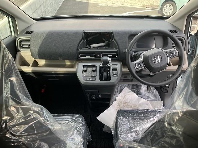 フリード エアー EX 登録済未使用車 クリアランスソナー オートクルーズコントロール 衝突被害軽減システム 両側電動スライドドア オートライト LEDヘッドランプ スマートキー 電動格納ミラー シートヒーター(2枚目)