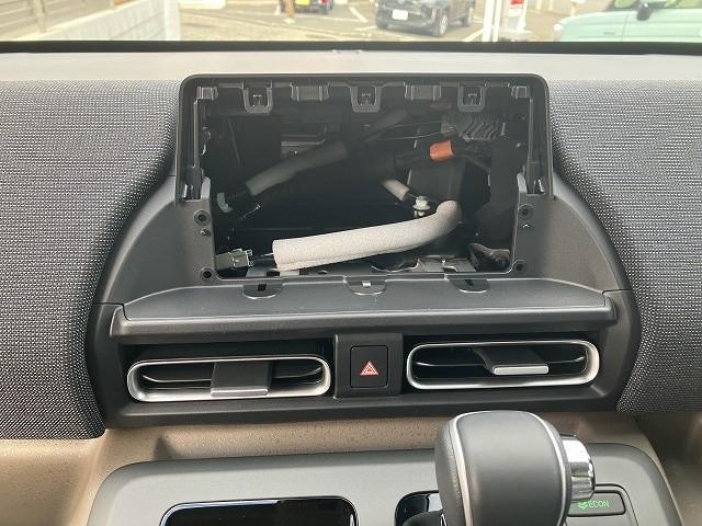 フリード エアー EX 登録済未使用車 クリアランスソナー オートクルーズコントロール 衝突被害軽減システム 両側電動スライドドア オートライト LEDヘッドランプ スマートキー 電動格納ミラー シートヒーター(4枚目)