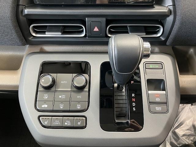 フリード エアー EX 登録済未使用車 クリアランスソナー オートクルーズコントロール 衝突被害軽減システム 両側電動スライドドア オートライト LEDヘッドランプ スマートキー 電動格納ミラー シートヒーター(5枚目)