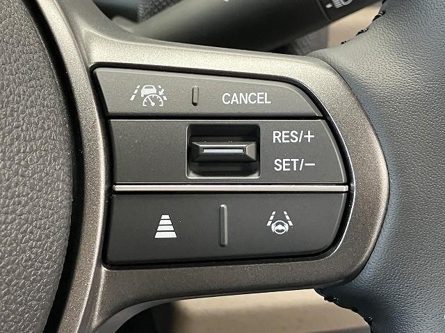 フリード エアー EX 登録済未使用車 クリアランスソナー オートクルーズコントロール 衝突被害軽減システム 両側電動スライドドア オートライト LEDヘッドランプ スマートキー 電動格納ミラー シートヒーター(7枚目)