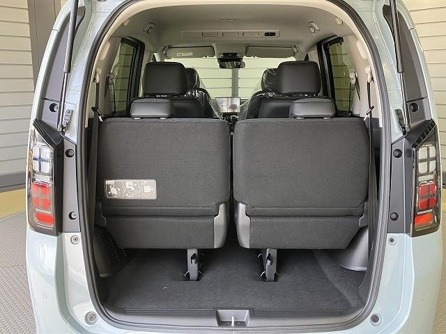 フリード エアー EX 登録済未使用車 クリアランスソナー オートクルーズコントロール 衝突被害軽減システム 両側電動スライドドア オートライト LEDヘッドランプ スマートキー 電動格納ミラー シートヒーター(27枚目)