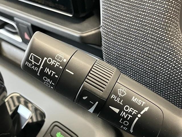 フリード エアー　ＥＸ　登録済未使用車　クリアランスソナー　オートクルーズコントロール　衝突被害軽減システム　両側電動スライドドア　オートライト　ＬＥＤヘッドランプ　スマートキー　電動格納ミラー　シートヒーター（8枚目）