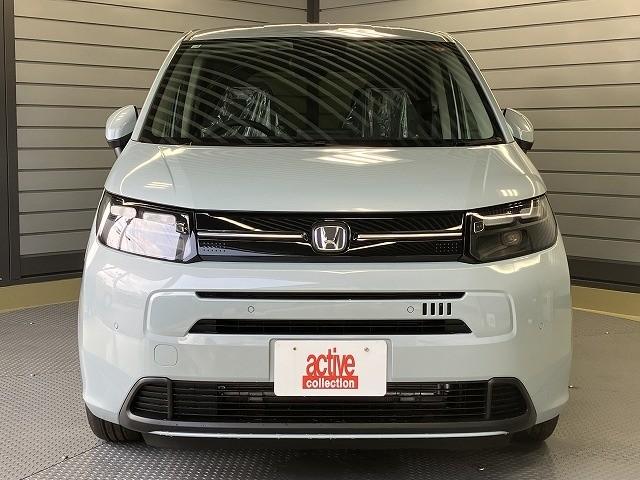 フリード エアー　ＥＸ　登録済未使用車　クリアランスソナー　オートクルーズコントロール　衝突被害軽減システム　両側電動スライドドア　オートライト　ＬＥＤヘッドランプ　スマートキー　電動格納ミラー　シートヒーター（12枚目）