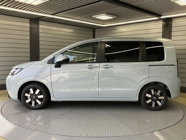 フリード エアー　ＥＸ　登録済未使用車　クリアランスソナー　オートクルーズコントロール　衝突被害軽減システム　両側電動スライドドア　オートライト　ＬＥＤヘッドランプ　スマートキー　電動格納ミラー　シートヒーター（14枚目）