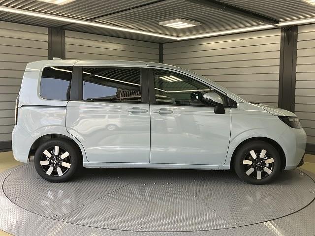 フリード エアー　ＥＸ　登録済未使用車　クリアランスソナー　オートクルーズコントロール　衝突被害軽減システム　両側電動スライドドア　オートライト　ＬＥＤヘッドランプ　スマートキー　電動格納ミラー　シートヒーター（18枚目）