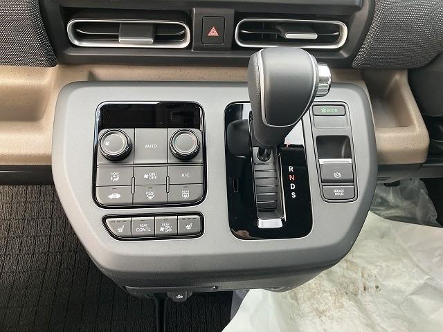 フリード エアー　ＥＸ　登録済未使用車　クリアランスソナー　オートクルーズコントロール　衝突被害軽減システム　両側電動スライドドア　オートライト　ＬＥＤヘッドランプ　スマートキー　電動格納ミラー　シートヒーター（32枚目）