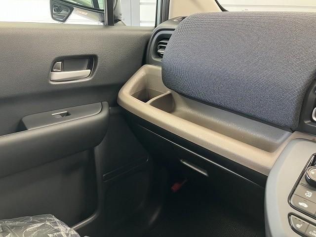 フリード エアー　ＥＸ　登録済未使用車　クリアランスソナー　オートクルーズコントロール　衝突被害軽減システム　両側電動スライドドア　オートライト　ＬＥＤヘッドランプ　スマートキー　電動格納ミラー　シートヒーター（48枚目）