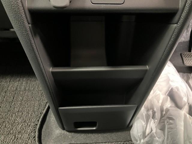 フリード エアー　ＥＸ　登録済未使用車　クリアランスソナー　オートクルーズコントロール　衝突被害軽減システム　両側電動スライドドア　オートライト　ＬＥＤヘッドランプ　スマートキー　電動格納ミラー　シートヒーター（49枚目）