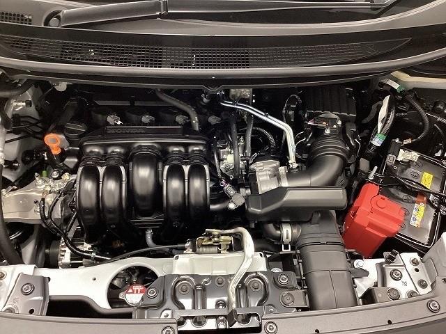 フリード エアー　ＥＸ　登録済未使用車　バックカメラ　クリアランスソナー　オートクルーズコントロール　レーンアシスト　衝突被害軽減システム　両側電動スライドドア　オートライト　スマートキー　電動格納ミラー　シートヒーター（20枚目）