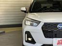 プレミアムＧ　ＨＥＶ　登録済未使用車　クリアランスソナー　オートクルーズコントロール　レーンアシスト　衝突被害軽減システム　オートライト　ＬＥＤヘッドランプ　アルミホイール　スマートキー　電動格納ミラー　シートヒーター（23枚目）