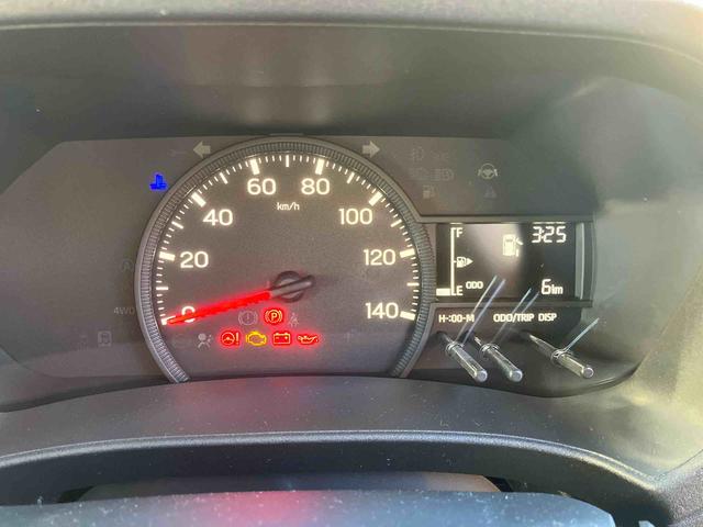 ハイゼットカーゴ クルーズ 4WDマニュアル 登録済み未使用車 保証 新車保証・まごころ保証 1年間・走行距離無制限付き(8枚目)