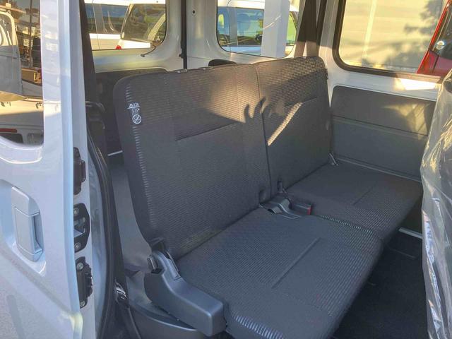 ハイゼットカーゴ クルーズ 4WDマニュアル 登録済み未使用車 保証 新車保証・まごころ保証 1年間・走行距離無制限付き(11枚目)