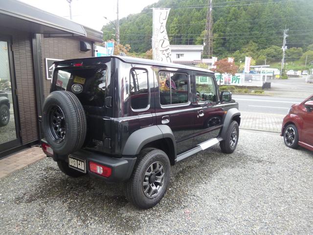 ジムニーノマド ＦＣ　アダプティブコントロールシステム　クリアランスソナー　シートヒーター　１５インチアルミホイール　ＬＥＤヘッドライト　衝突被害軽減システム　衝突安全ボディ　運転席助手席サイドエアバッグ　盗難防止システム（9枚目）