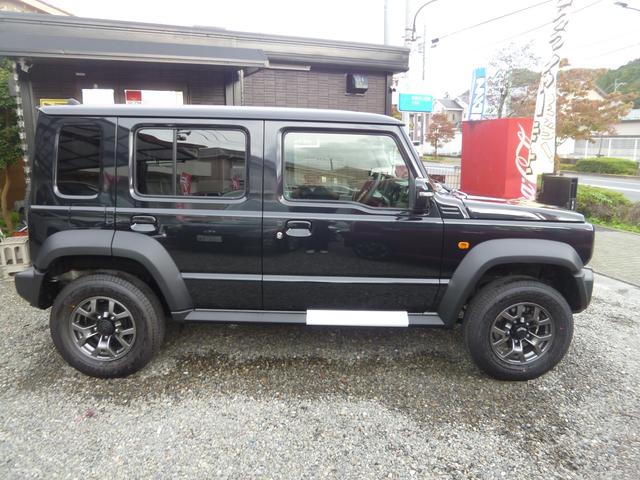 ジムニーノマド ＦＣ　アダプティブコントロールシステム　クリアランスソナー　シートヒーター　１５インチアルミホイール　ＬＥＤヘッドライト　衝突被害軽減システム　衝突安全ボディ　運転席助手席サイドエアバッグ　盗難防止システム（10枚目）