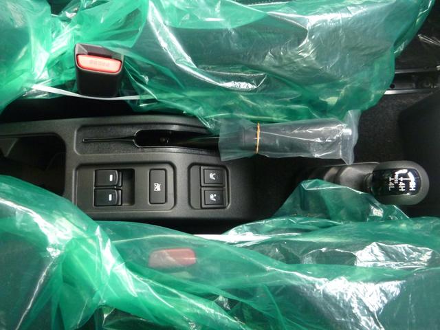ジムニーノマド ＦＣ　アダプティブコントロールシステム　クリアランスソナー　シートヒーター　１５インチアルミホイール　ＬＥＤヘッドライト　衝突被害軽減システム　衝突安全ボディ　運転席助手席サイドエアバッグ　盗難防止システム（12枚目）