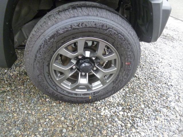 ジムニーノマド ＦＣ　アダプティブコントロールシステム　クリアランスソナー　シートヒーター　１５インチアルミホイール　ＬＥＤヘッドライト　衝突被害軽減システム　衝突安全ボディ　運転席助手席サイドエアバッグ　盗難防止システム（24枚目）