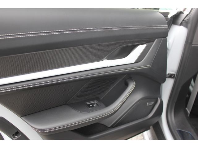 タイカン タイカンＧＴＳ　ＢＯＳＥ２１インチアルミアクセントパッケージシートベンチレージョンドライブレコダーＰＤＣＣスポーツ（37枚目）
