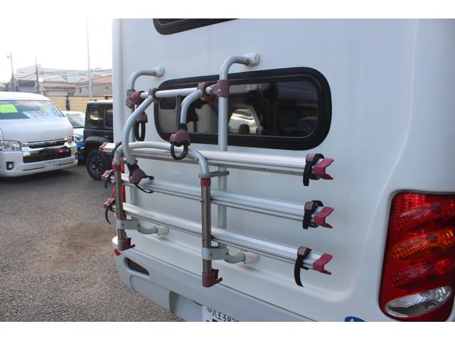 ボンゴトラック 　キャンピングカー　自転車キャリア　ベット　テーブル　サイドドア　ソーラーシステム　６人乗り（15枚目）