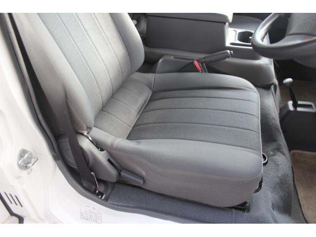 ボンゴトラック 　キャンピングカー　自転車キャリア　ベット　テーブル　サイドドア　ソーラーシステム　６人乗り（33枚目）