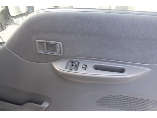 ボンゴトラック 　キャンピングカー　自転車キャリア　ベット　テーブル　サイドドア　ソーラーシステム　６人乗り（39枚目）