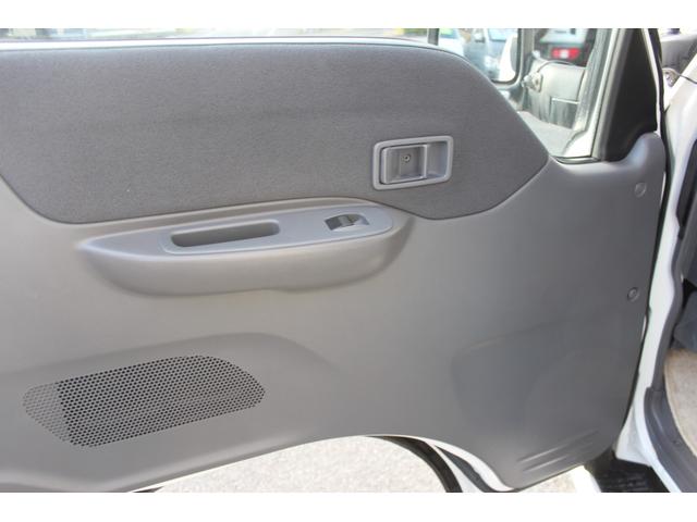 ボンゴトラック 　キャンピングカー　自転車キャリア　ベット　テーブル　サイドドア　ソーラーシステム　６人乗り（40枚目）