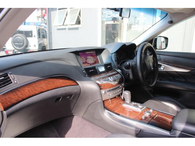 フーガ ３７０ＧＴ　純正ナビゲーションＴＶバックカメラフロントインパル仕様バンパー　黒革シート　パワーシート　シートヒータープッシュスタートインテリジェントキー（24枚目）