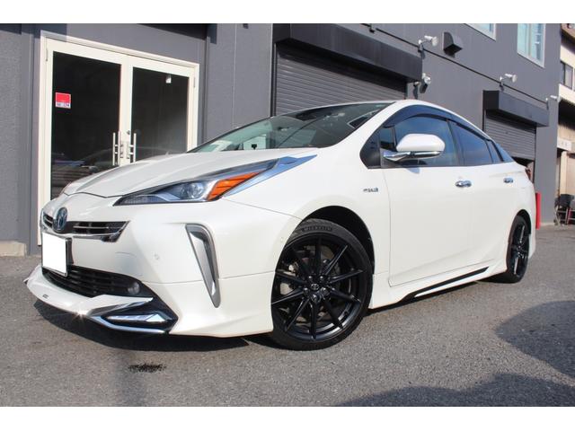 プリウス Ａツーリングセレクション　４ＷＤ　９インチナビゲーションＴＶバックカメラＥＴＣ　黒レザーシートパワーシート　シートヒーター　モデリスタエアロ　ＬＥＤライト（8枚目）