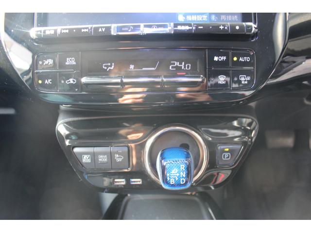 プリウス Ａツーリングセレクション　４ＷＤ　９インチナビゲーションＴＶバックカメラＥＴＣ　黒レザーシートパワーシート　シートヒーター　モデリスタエアロ　ＬＥＤライト（18枚目）