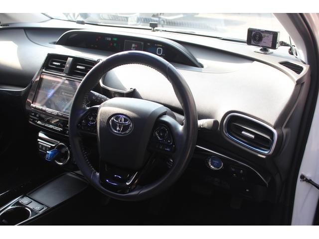 プリウス Ａツーリングセレクション　４ＷＤ　９インチナビゲーションＴＶバックカメラＥＴＣ　黒レザーシートパワーシート　シートヒーター　モデリスタエアロ　ＬＥＤライト（25枚目）